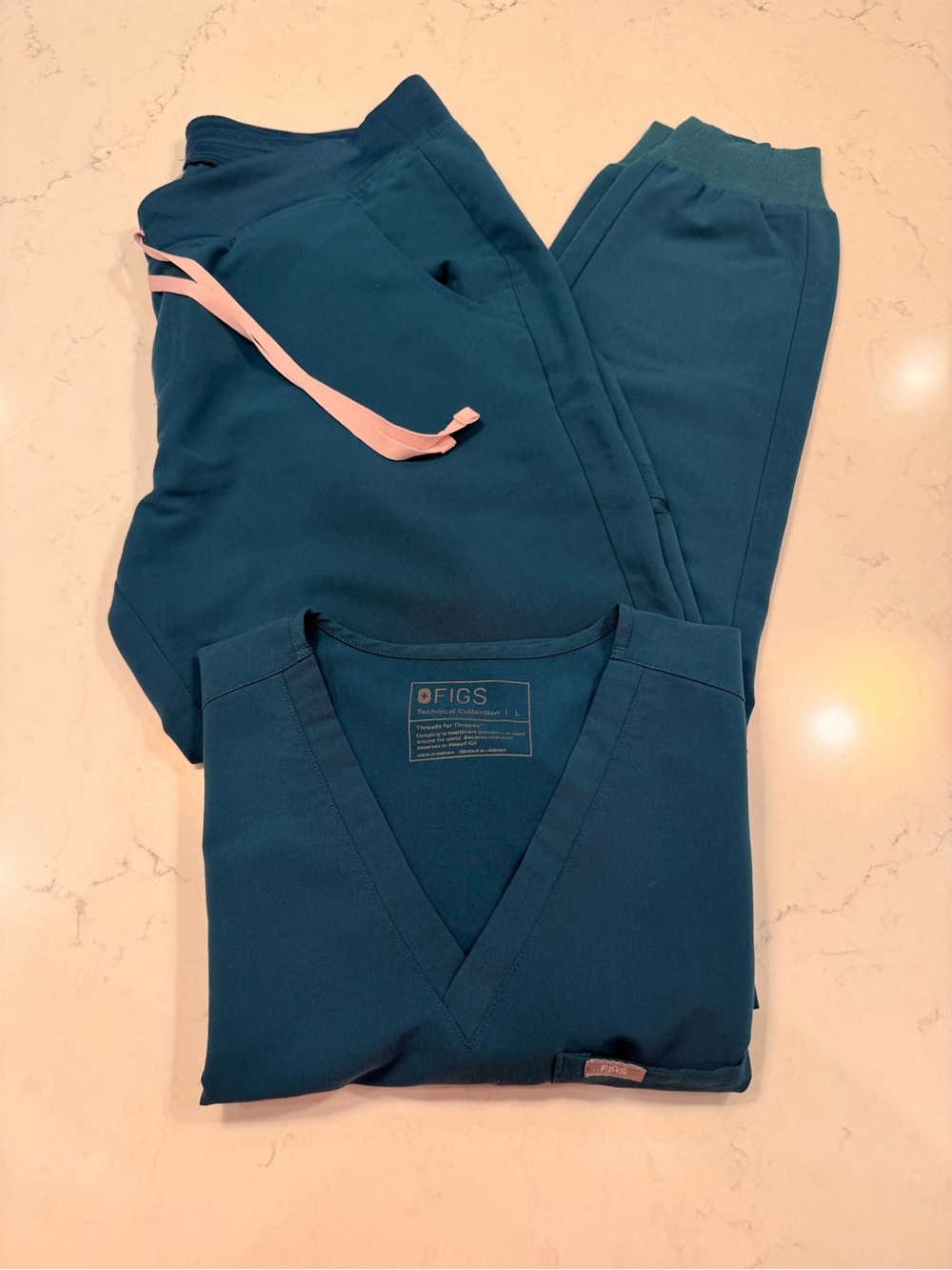 FIGS Caribbean Blue Scrub Set - Women’s Large Catarina & Large RW Zamora - Picture 2 of 9